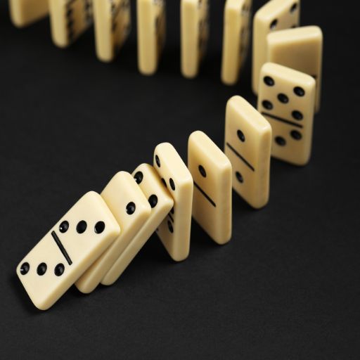 Domino Tile